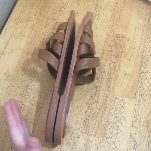 Crevo Busy Strappy Sandal Tan Sz 10 - Picture 7 of 8